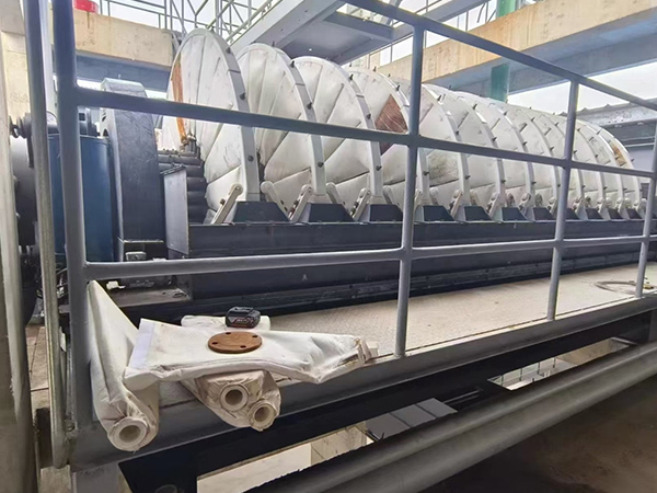 Vákuum lemez szűrő Vákuum lemez szűrő