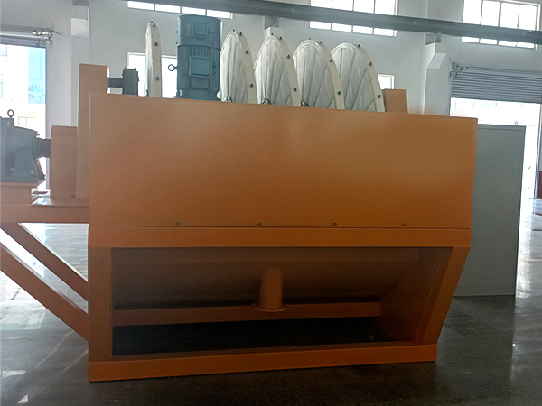 Folyamatos rotációs lemezszűrő